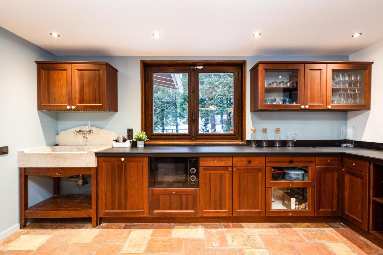 Chalet Les Praz - 280Sqm - Sauna Cinema Fitness - 5 Bedrooms In Heart Of Les Praz - By Cozee Rentals Σαμονί Εξωτερικό φωτογραφία