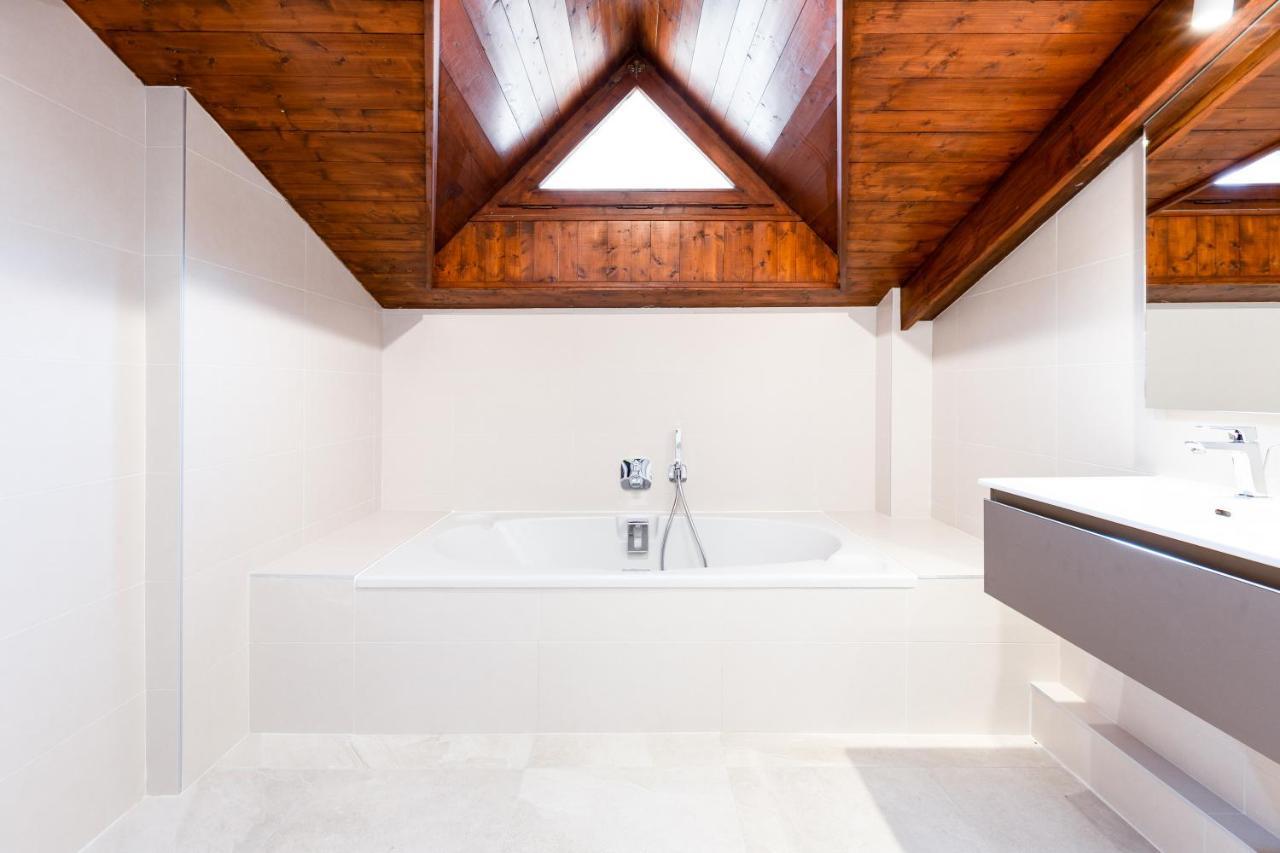 Chalet Les Praz - 280Sqm - Sauna Cinema Fitness - 5 Bedrooms In Heart Of Les Praz - By Cozee Rentals Σαμονί Εξωτερικό φωτογραφία