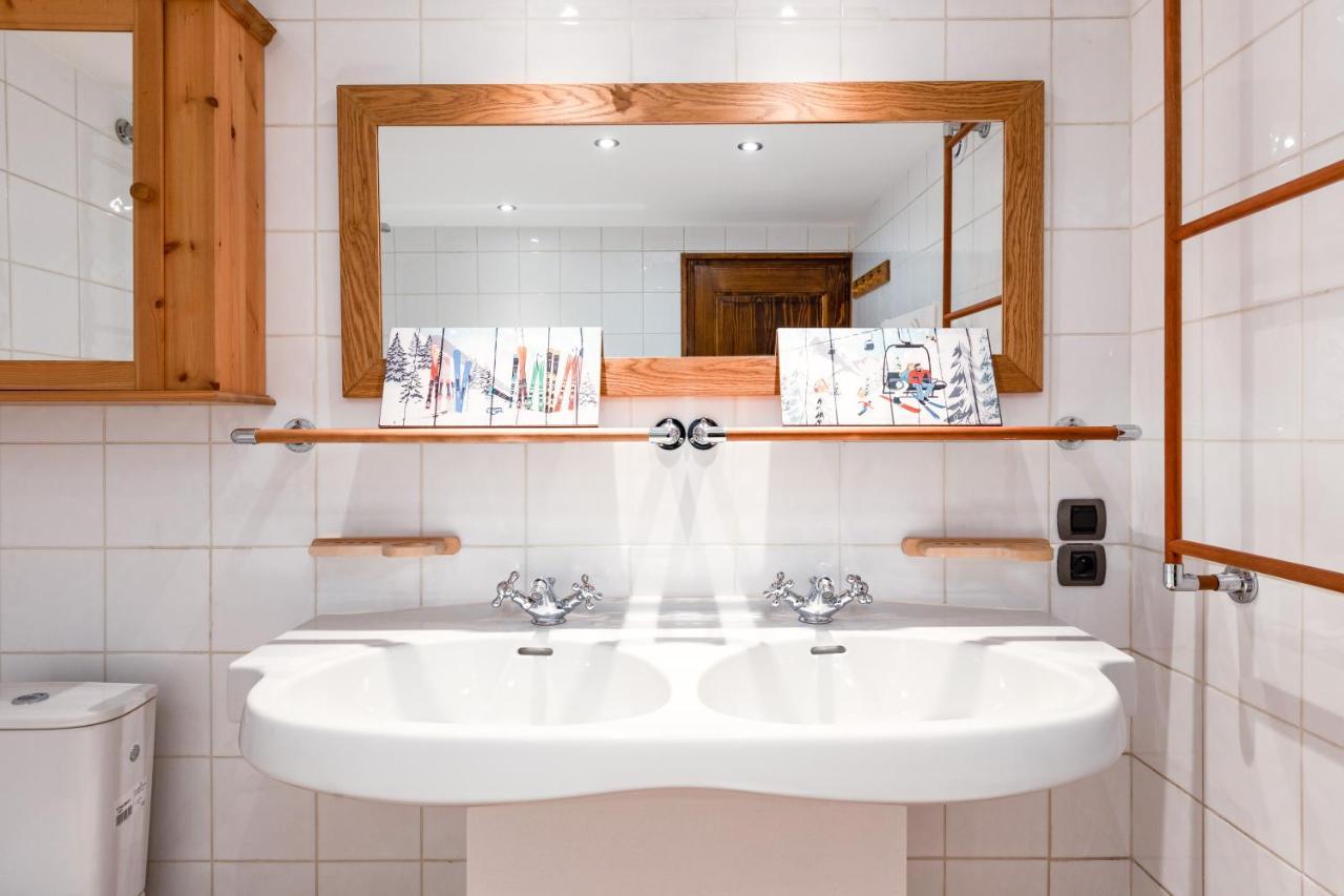 Chalet Les Praz - 280Sqm - Sauna Cinema Fitness - 5 Bedrooms In Heart Of Les Praz - By Cozee Rentals Σαμονί Εξωτερικό φωτογραφία